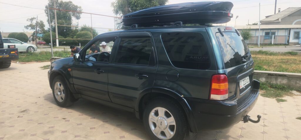 Ford Maverick: 2003 г., 2 л, Механика, Бензин, Внедорожник: фото 4