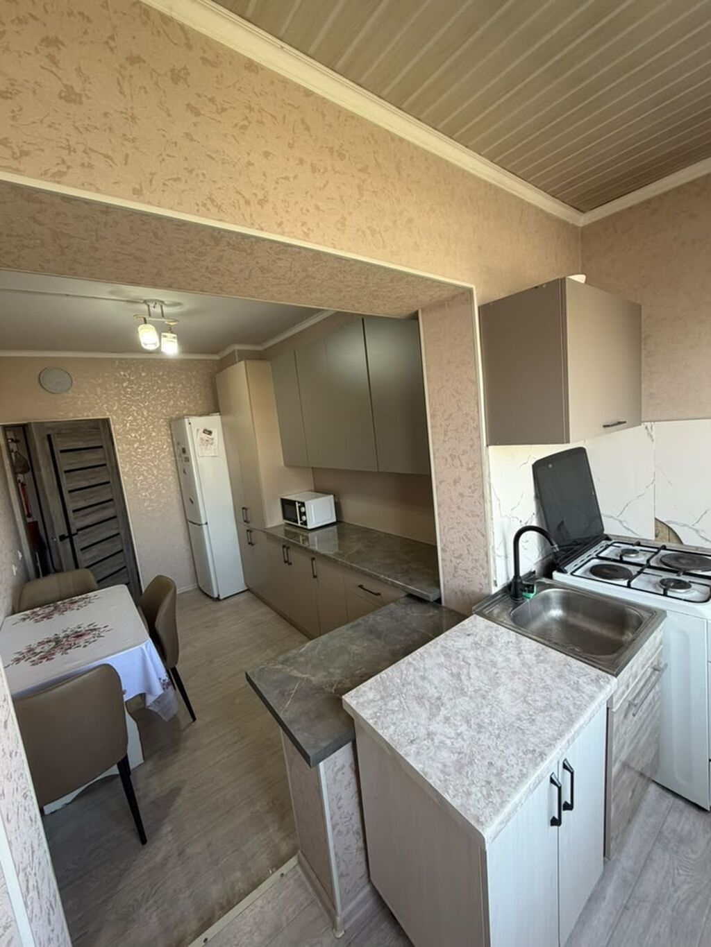 2 комнаты, 60 м², Индивидуалка, 5 этаж, Свежий ремонт: фото 3
