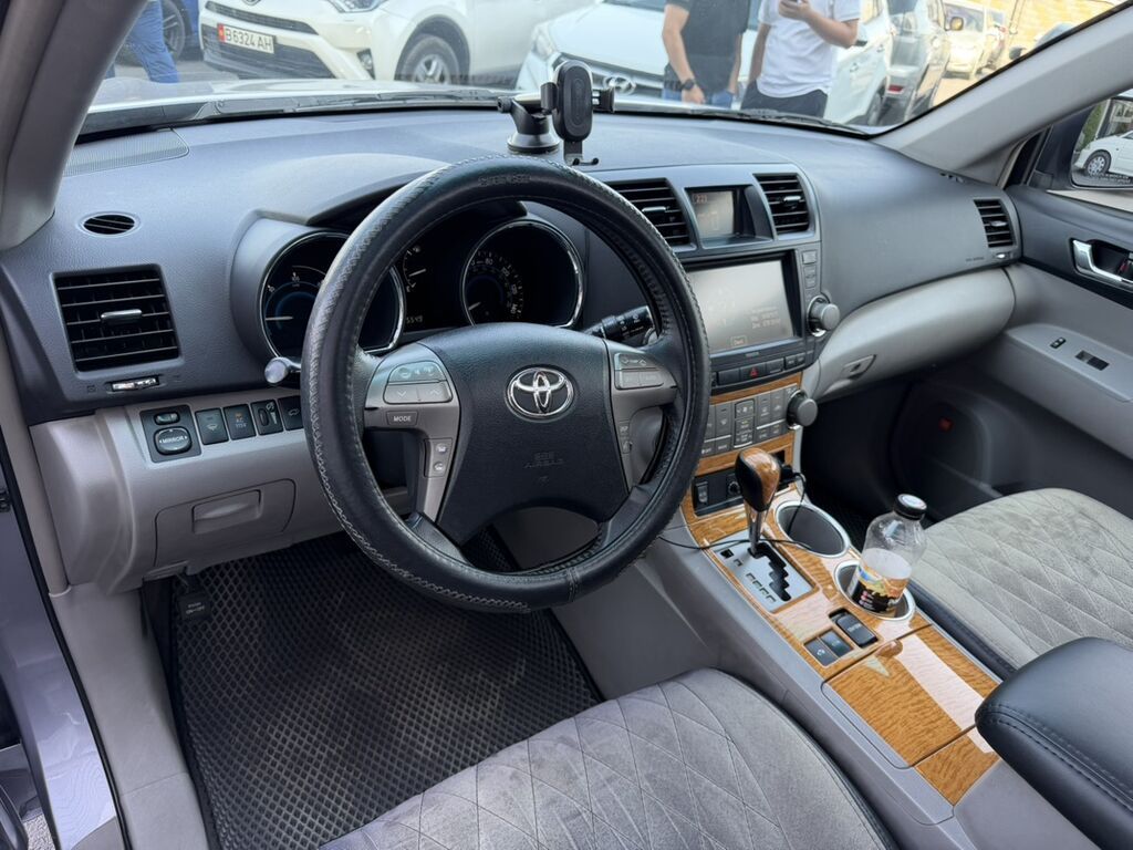 Toyota Highlander: 2008 г., 3.3 л, Автомат, Гибрид, Кроссовер: фото 2