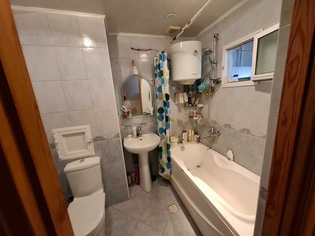 Bakı, 3 otaqlı, Köhnə tikili, 62 kv. m