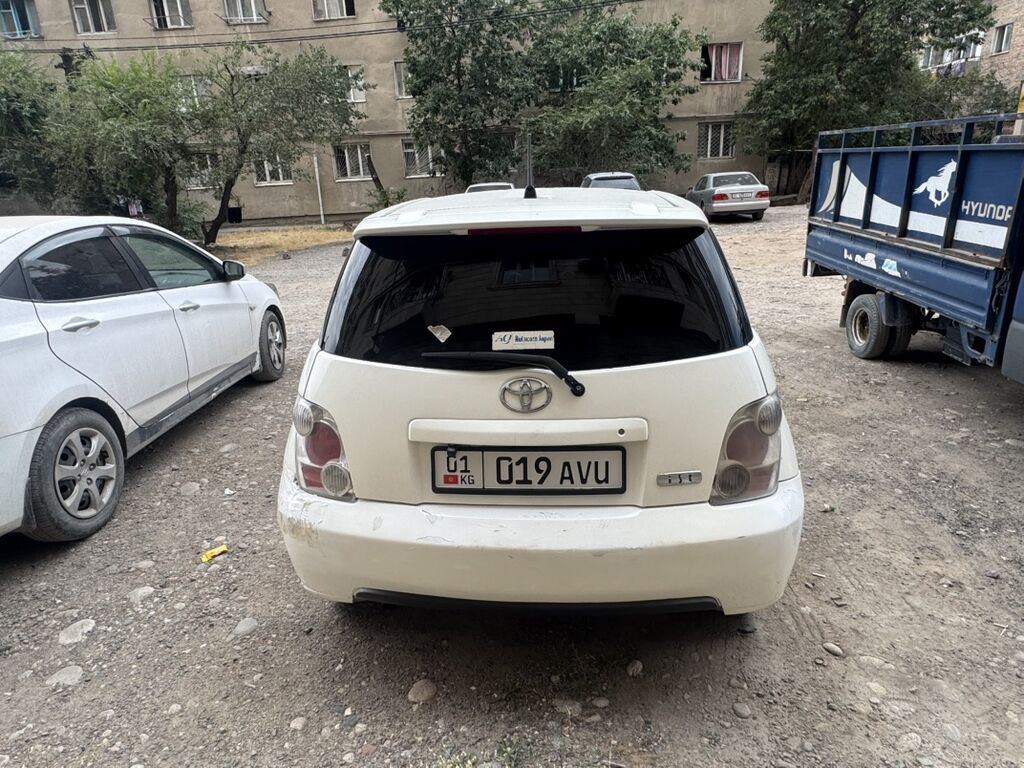 Toyota Ist: 2003 г., 1.5 л, Автомат, Бензин, Хэтчбэк: фото 5