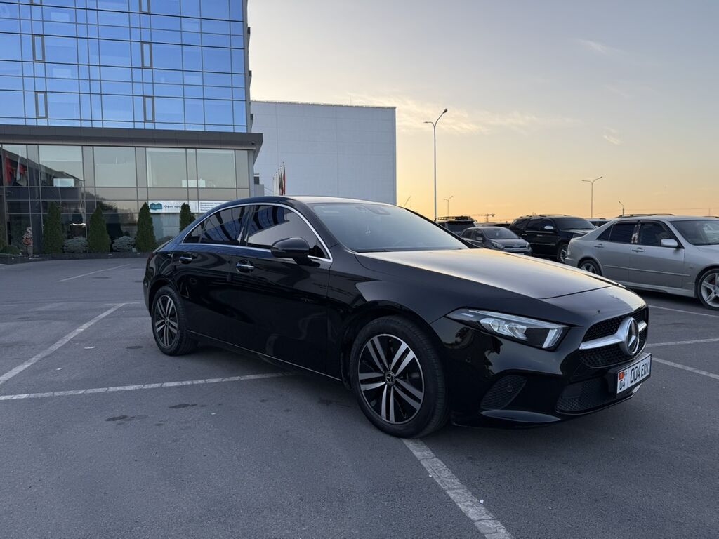 Mercedes-Benz A-Class: 2021 г., 2 л, Автомат, Бензин, Седан: фото 3
