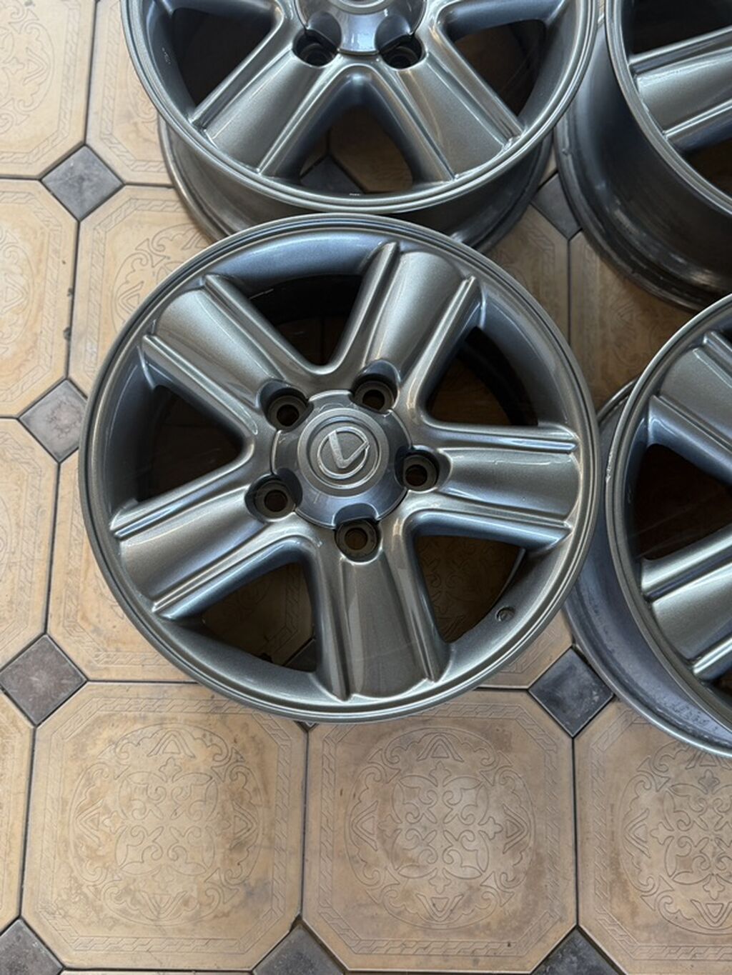 Литые Диски R 18 Lexus, Комплект, отверстий - 5, Б/у: фото 4