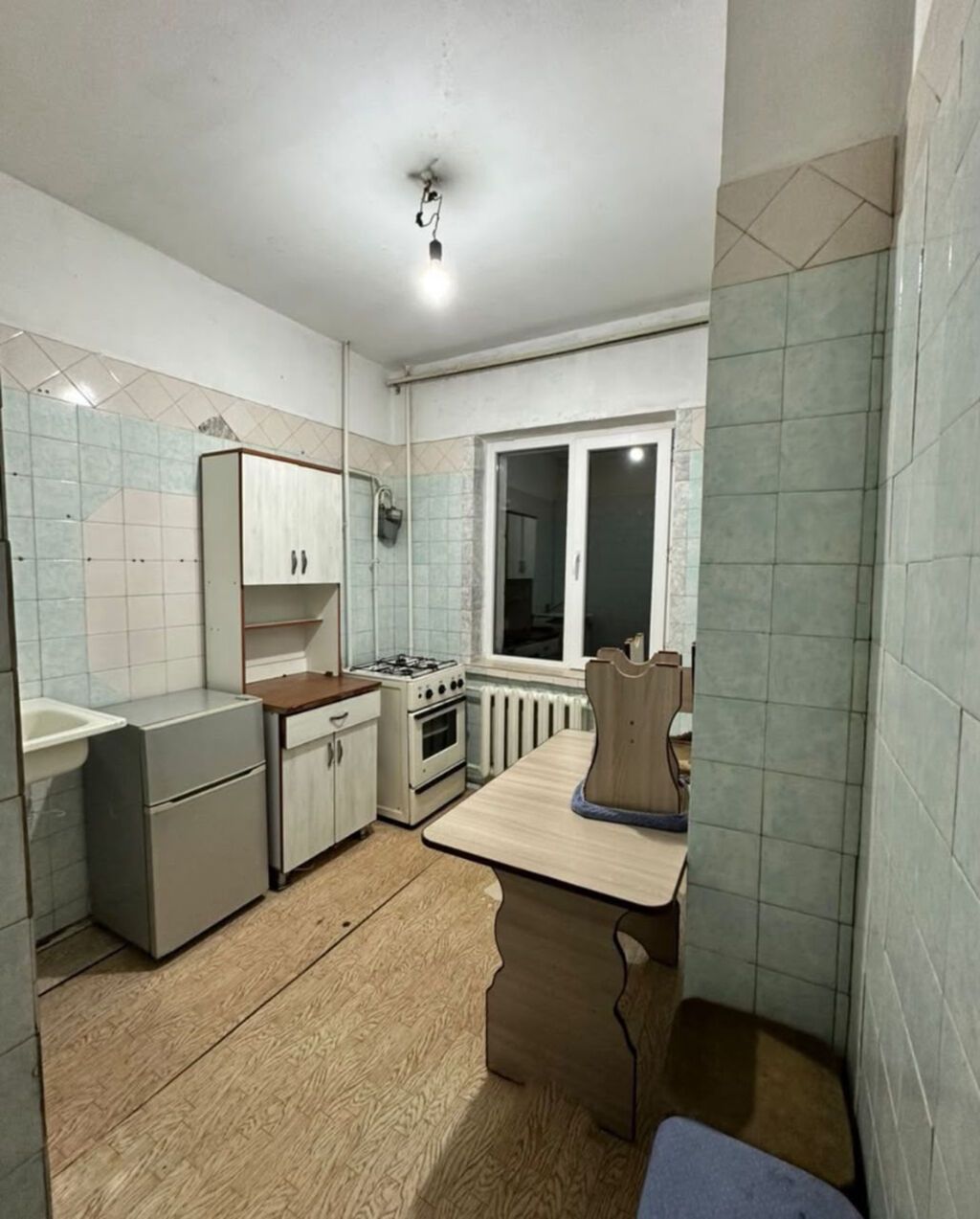 2 комнаты, 52 м², Асанбай мкр 3 этаж, Требуется ремонт: фото 2