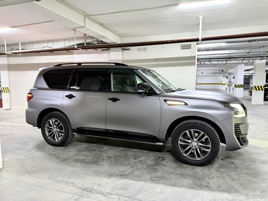 Nissan Patrol: 2010 г., 5.6 л, Автомат, Бензин, Внедорожник: фото 5