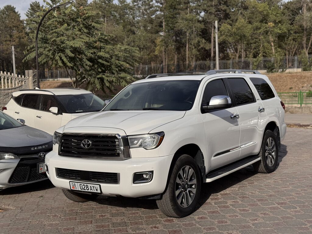 Toyota Sequoia