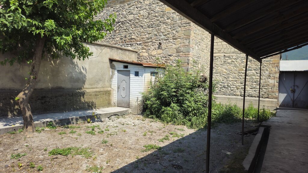 4 otaqlı, 218 kv. m, Kredit yoxdur, Orta təmir