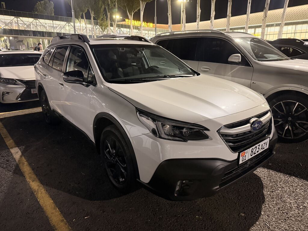 Subaru Outback: 2022 г., 2.4 л: фото 1