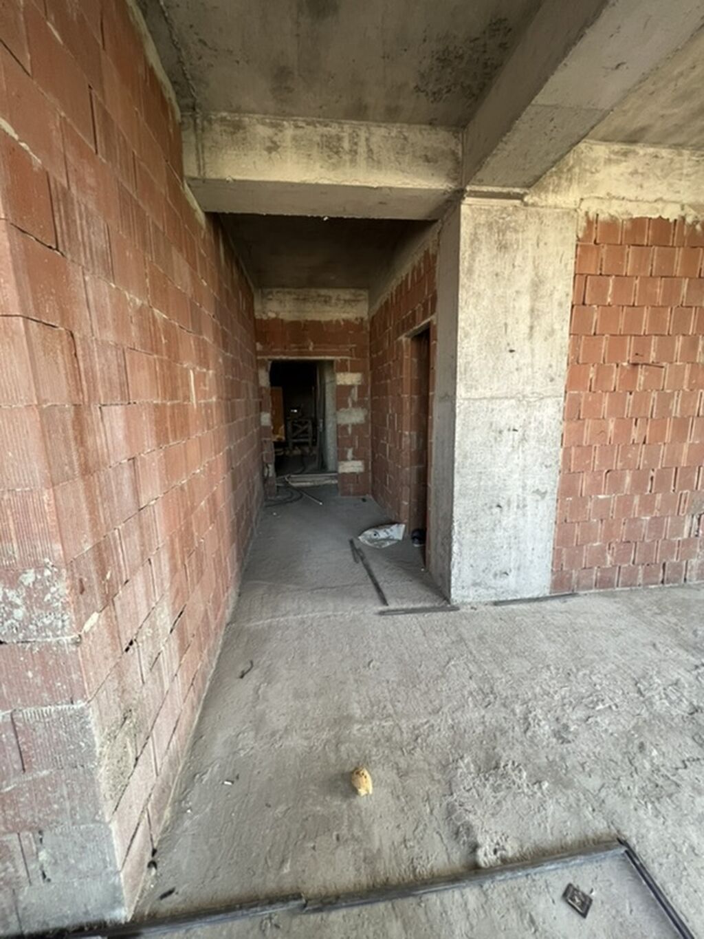8-ci mikrorayon, 2 otaqlı, Yeni tikili, m. Azadlıq Prospekti, 60 kv. m