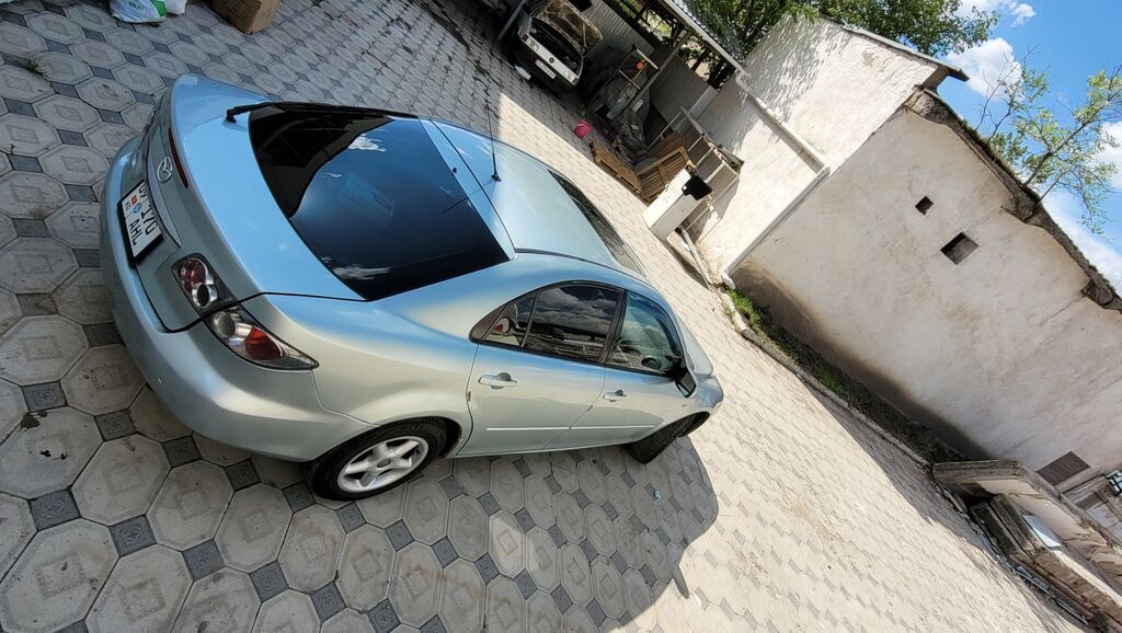 Mazda 6: 2002 г., 2 л, Автомат, Бензин, Седан: фото 4