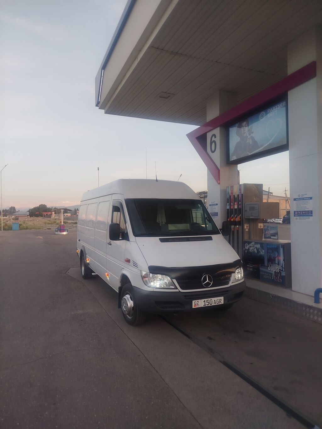 Mercedes-Benz Спринтер: 2004 г., 2.2 л, Механика, Дизель, Бус: фото 4
