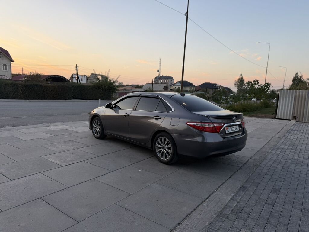 Toyota Camry: 2016 г., 2.5 л, Автомат, Гибрид, Седан: фото 4