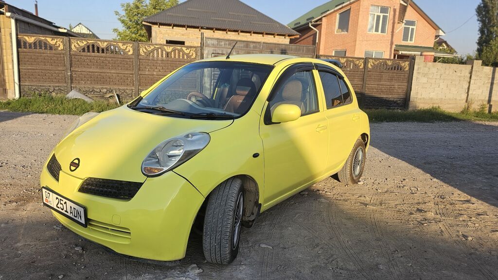 Nissan March: 2002 г., 1.3 л, Автомат, Бензин, Хэтчбэк: фото 4