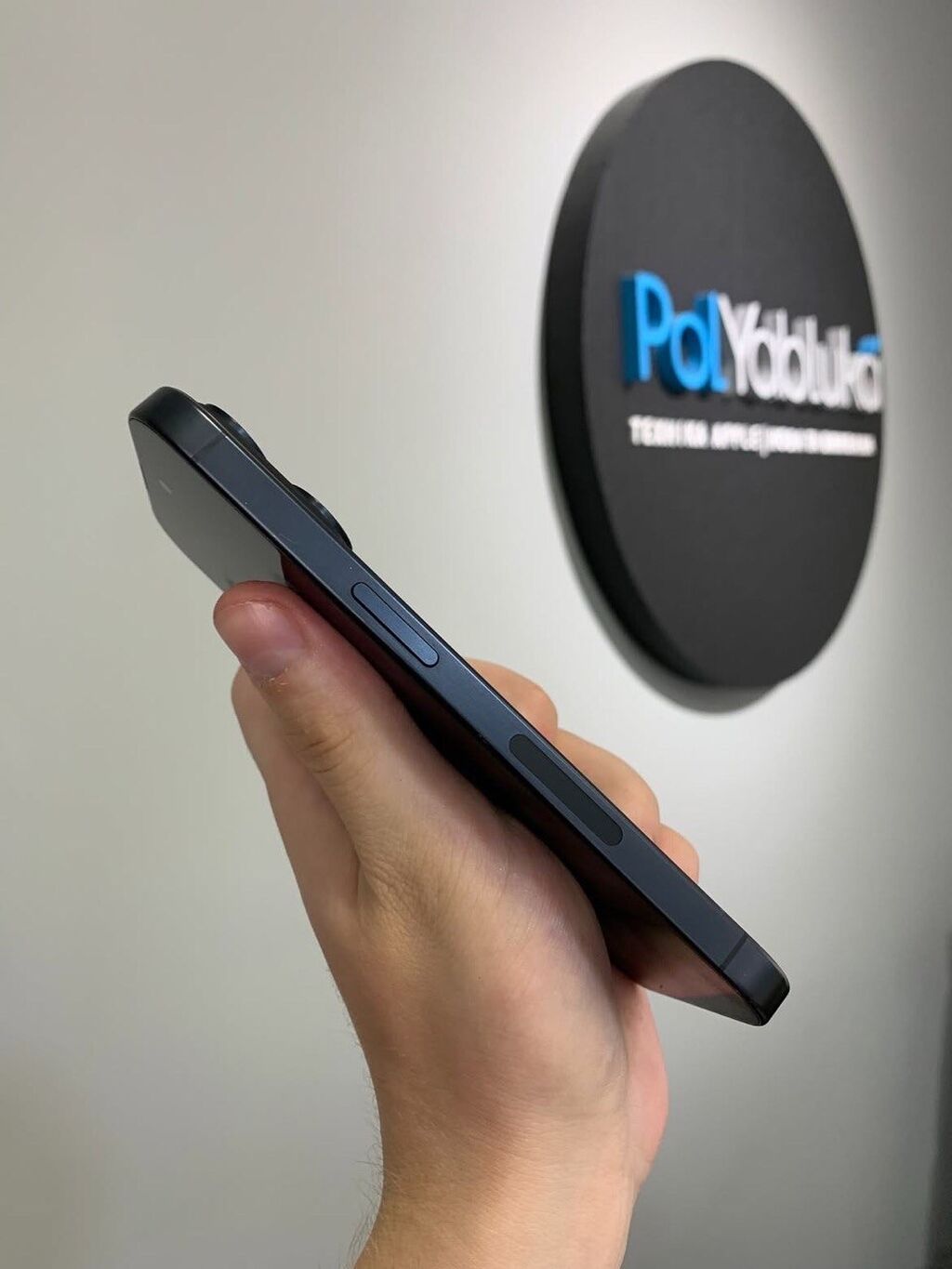 Продам iPhone 15 Pro Blue Titanium: фото 3