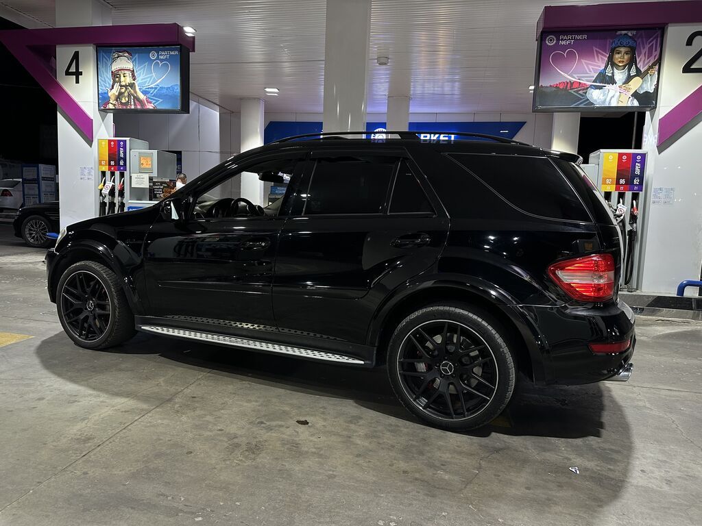 Mercedes-Benz M-class AMG: 2009 г., 6.3 л, Автомат, Бензин, Внедорожник: фото 4