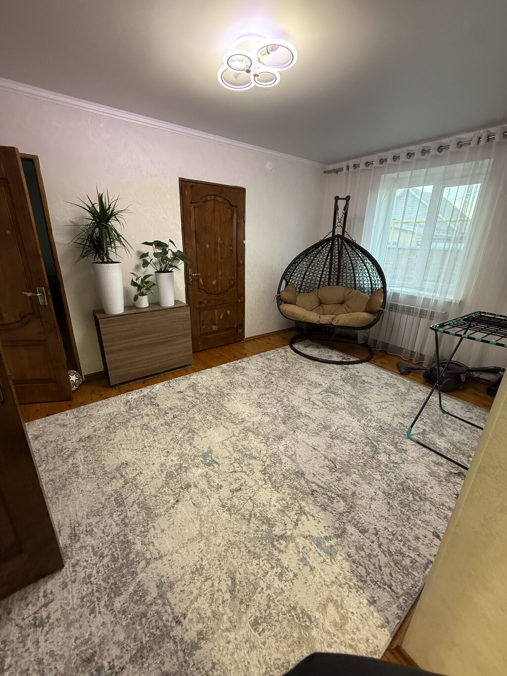 Продается дом с бизнесом 300кв м в ж/м Кара-Жыгач Перспективный район: фото 3