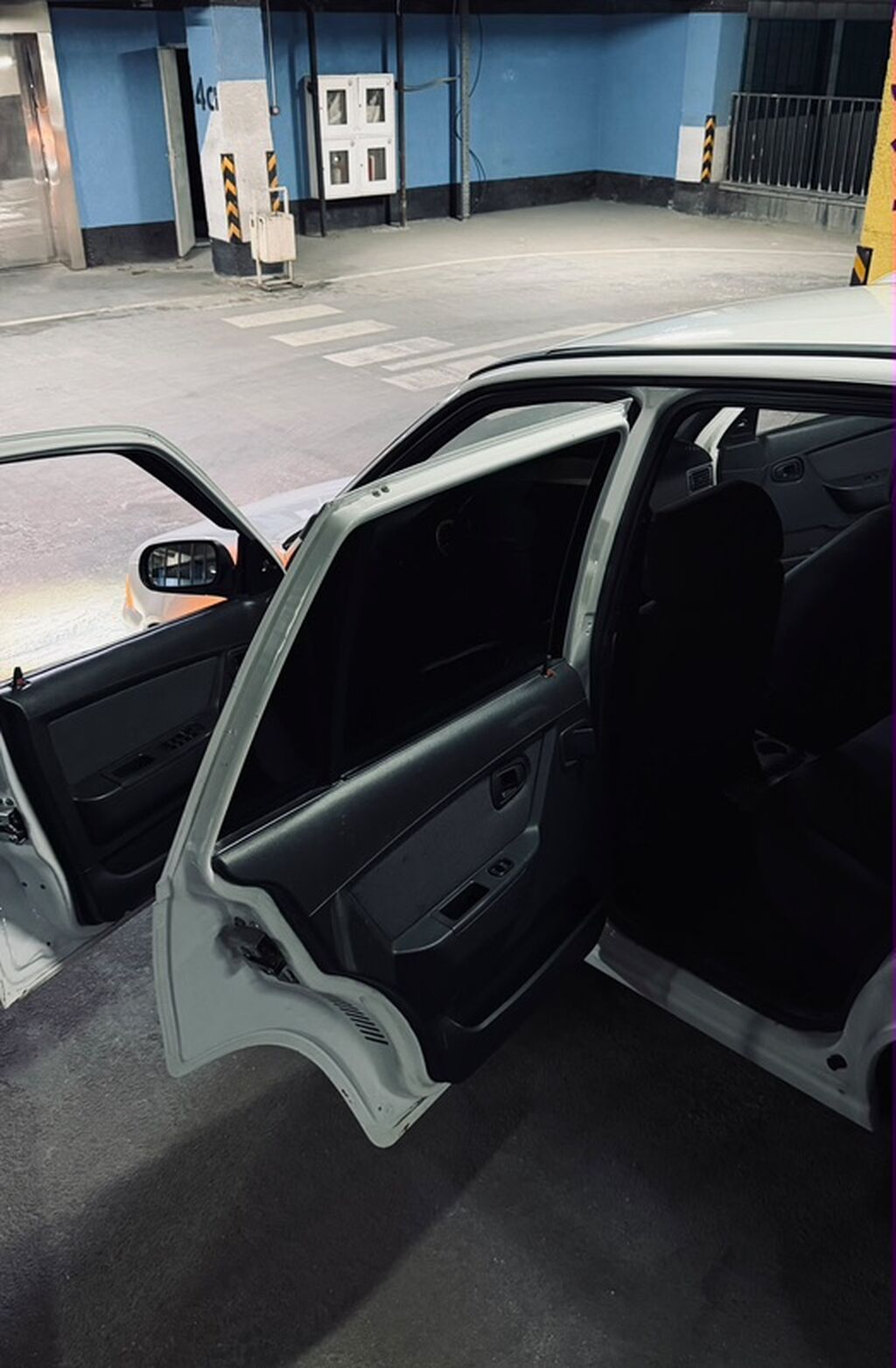 Daewoo Nexia: 2012 г., 1.6 л, Механика, Бензин, Седан: фото 6