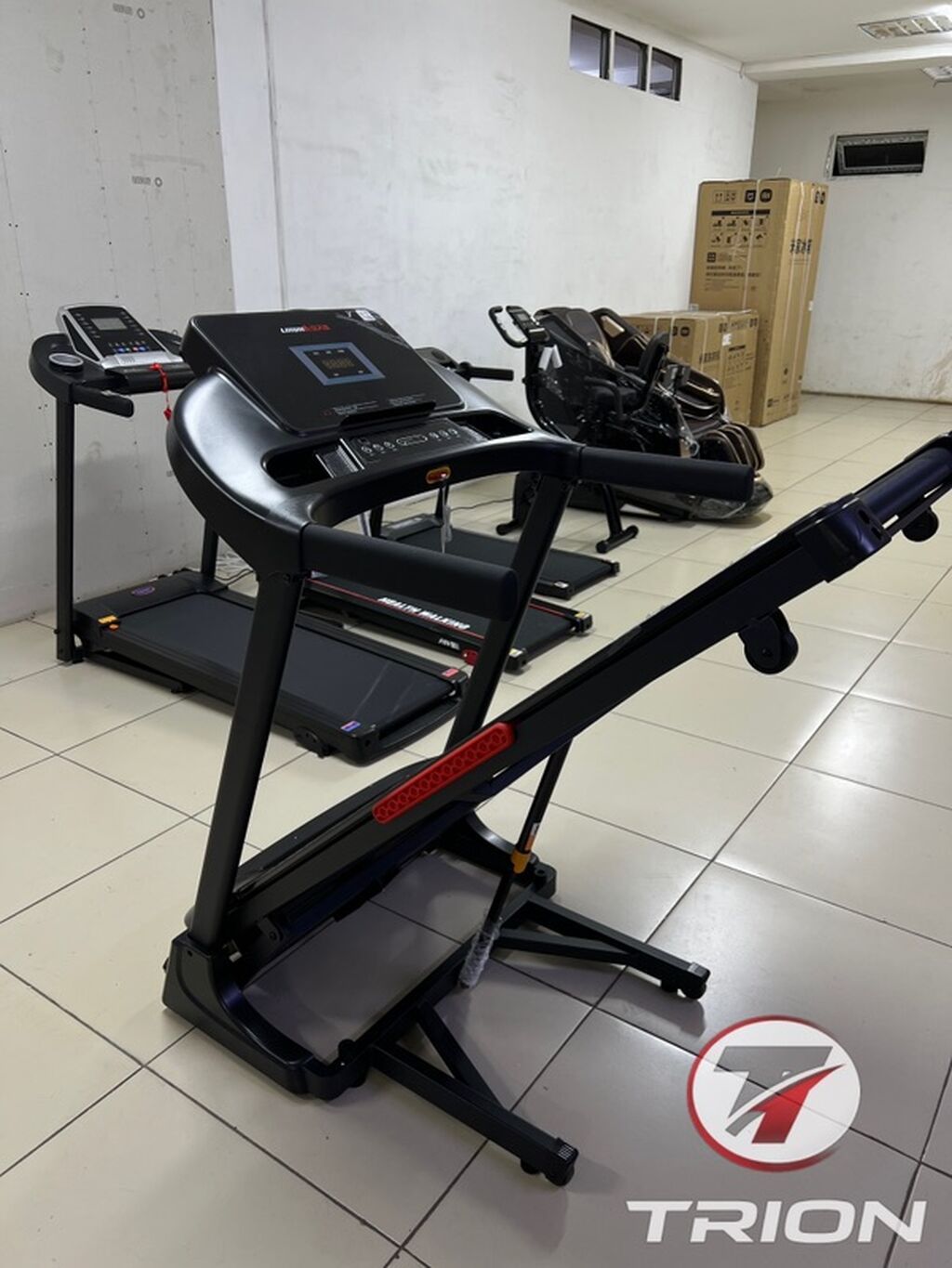 Мощная беговая дорожка для дома TRION L5000 Тип: электрическая —: фото 3