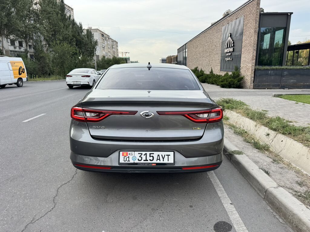 Renault SM6: 2019 г., 2 л, Автомат, Газ, Седан: фото 6