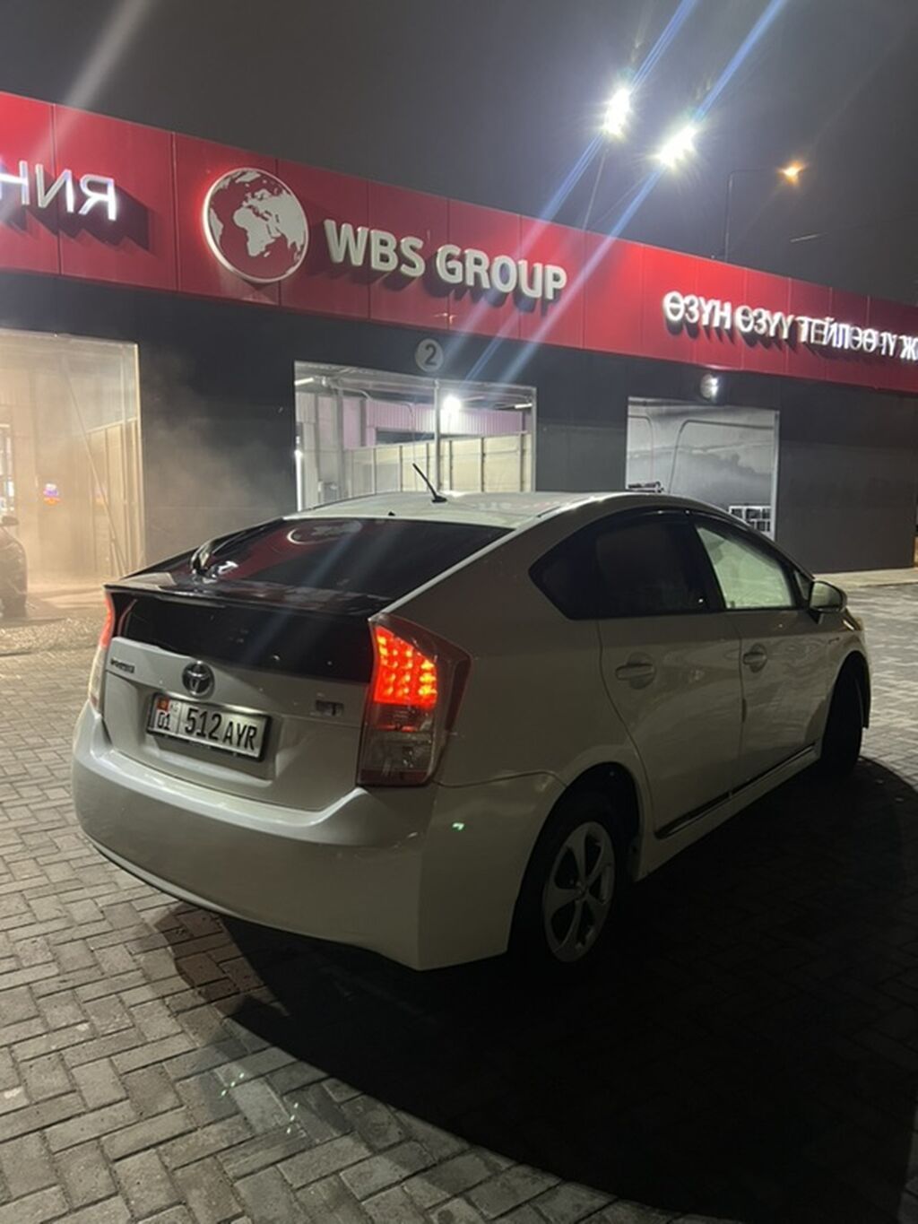 Toyota Prius: 2012 г., 1.8 л, Автомат, Гибрид, Хэтчбэк: фото 8