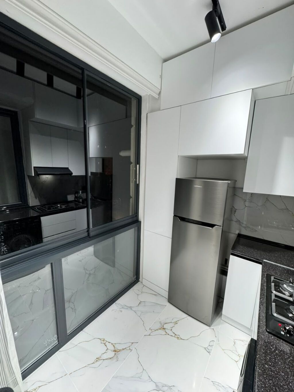 ✨ Nərimanov Rayonunda, Zümrüd Residence-də 2 Otaqlı Mənzil Kirayə
