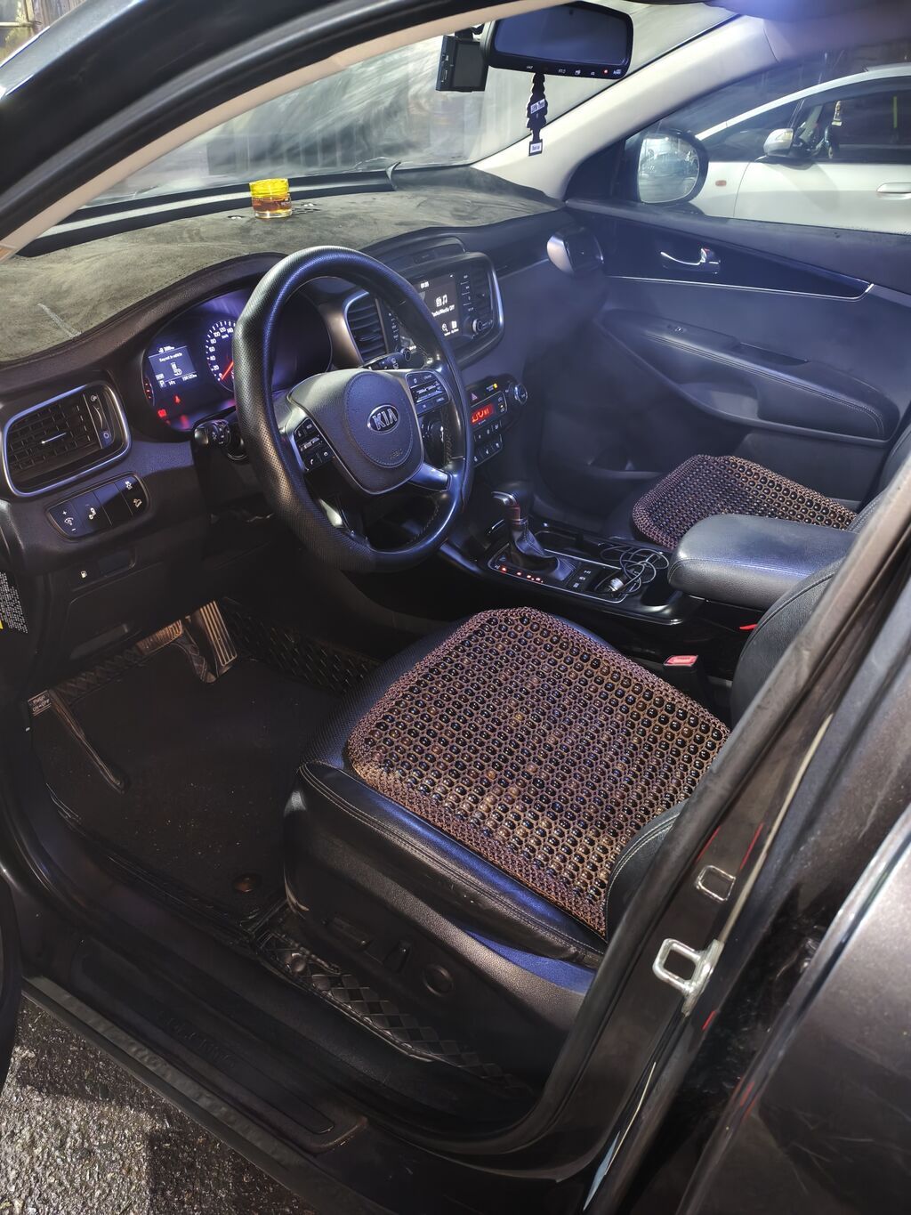 Kia Sorento: 2018 г., 2.2 л, Автомат, Дизель, Кроссовер: фото 5