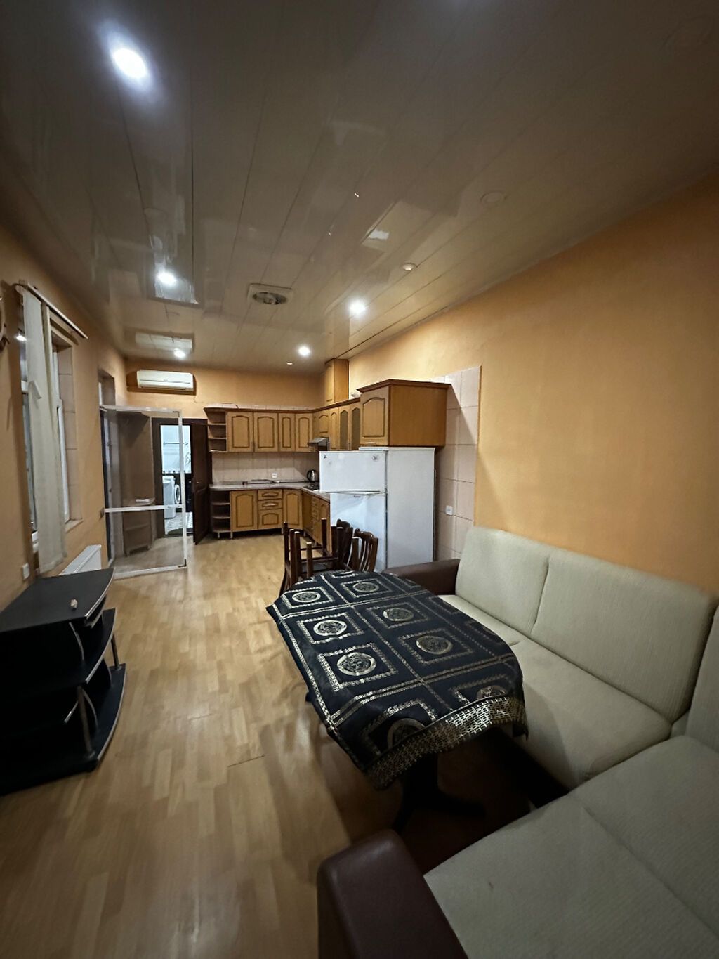 50 kv. m, 2 otaqlı, Kombi, Qaz, Su