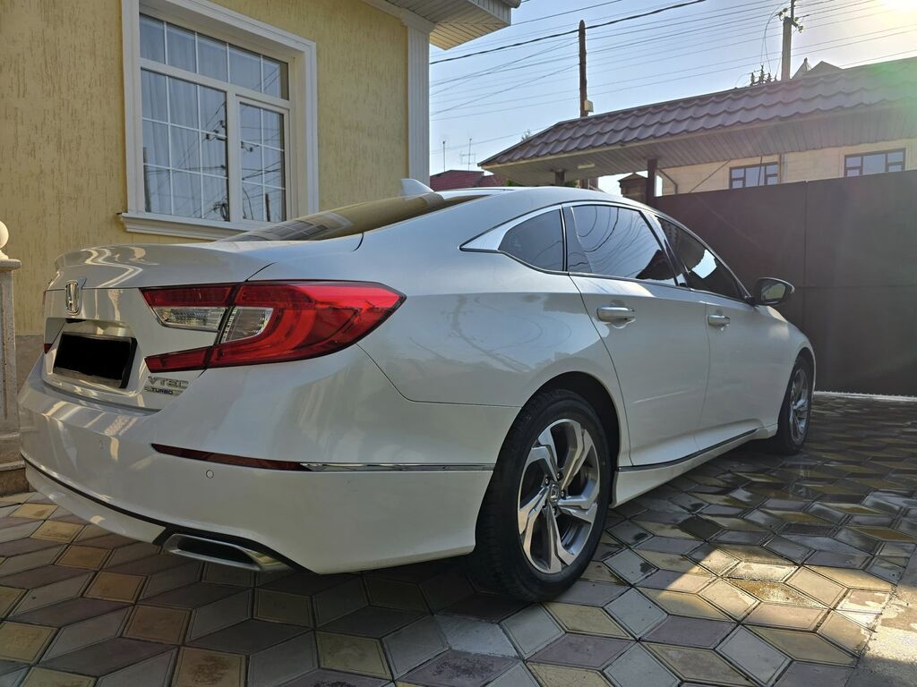 Honda Accord: 2019 г., 1.5 л, Автомат, Бензин, Седан: фото 3