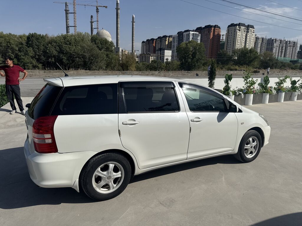 Toyota WISH: 2003 г., 1.8 л, Автомат, Бензин, Минивэн: фото 4