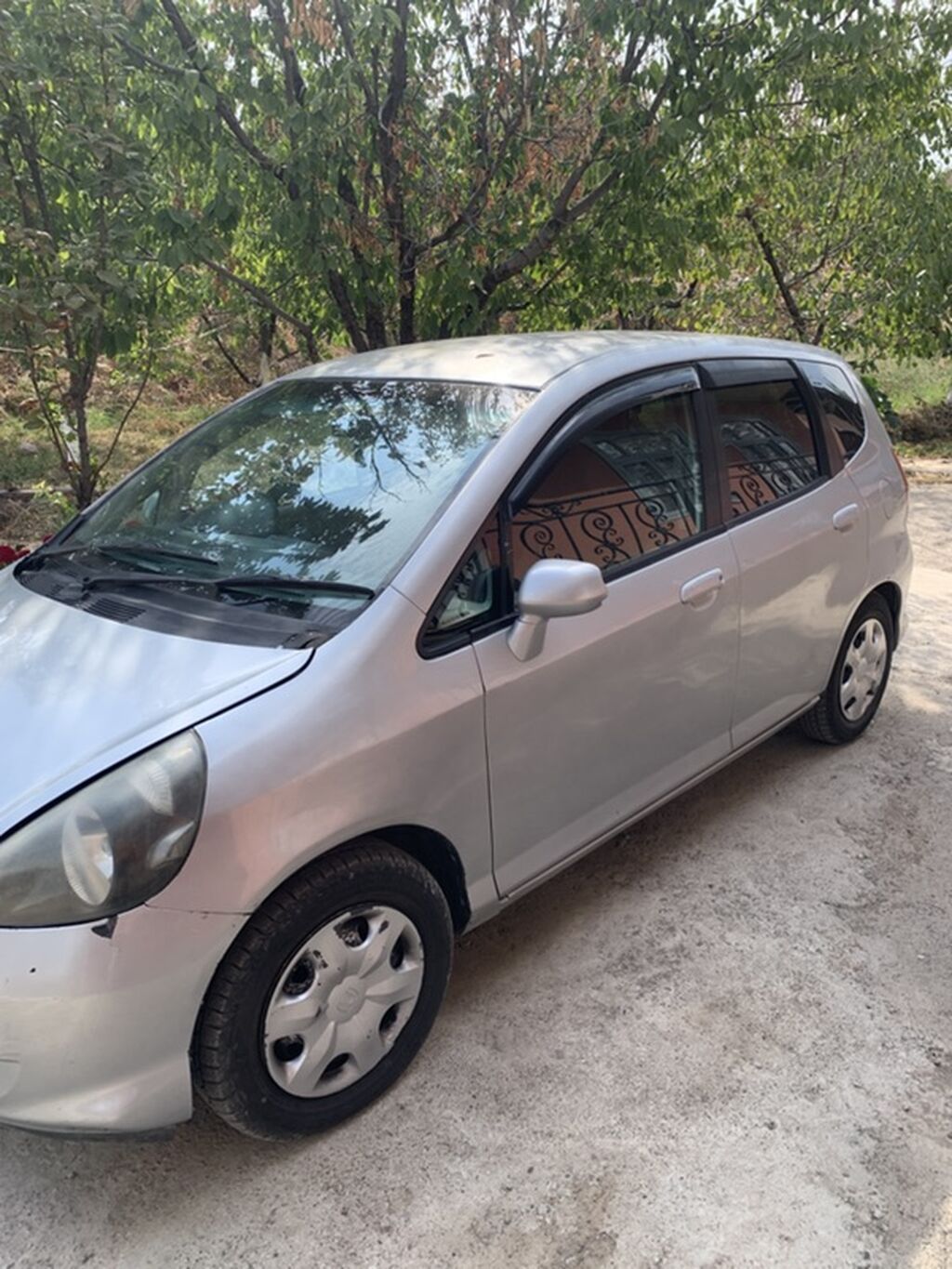 Honda Fit: 2002 г., 1.3 л, Хэтчбэк: фото 5