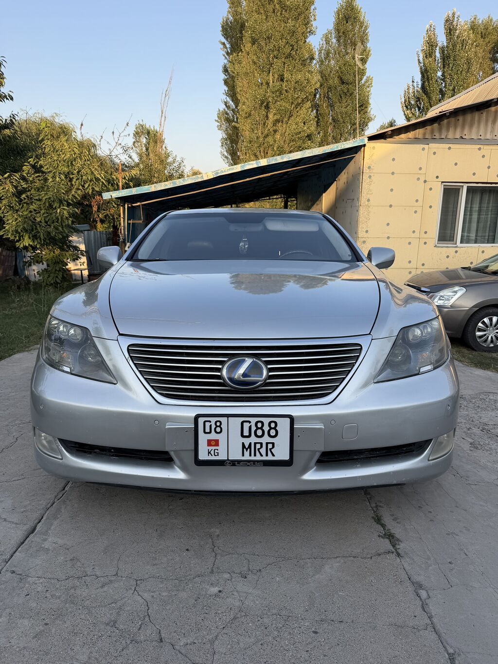 Lexus LS: 2009 г., 5 л, Седан: фото 2
