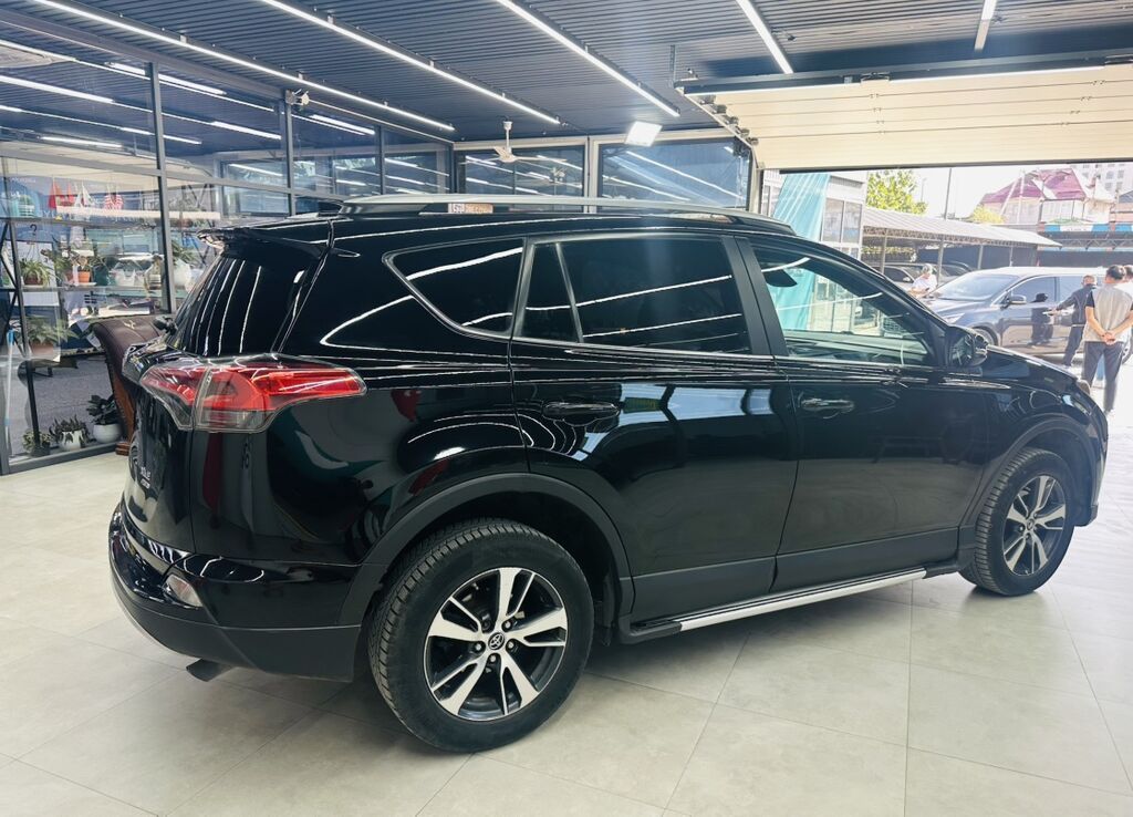 Toyota RAV4: 2017 г., 2.5 л, Типтроник, Бензин, Кроссовер: фото 5