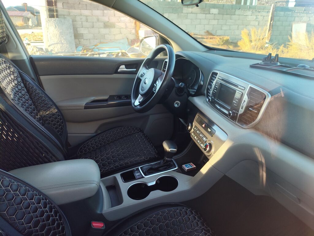 Kia Sportage: 2017 г., 2.4 л, Автомат, Бензин, Кроссовер: фото 4
