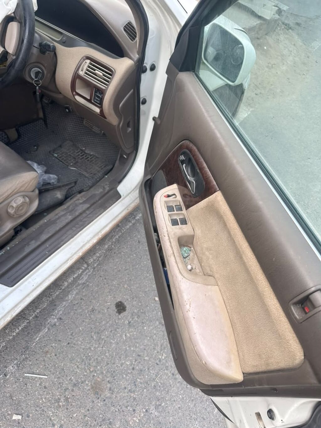 Honda Avancier: 1999 г., Автомат, Газ, Универсал: фото 7