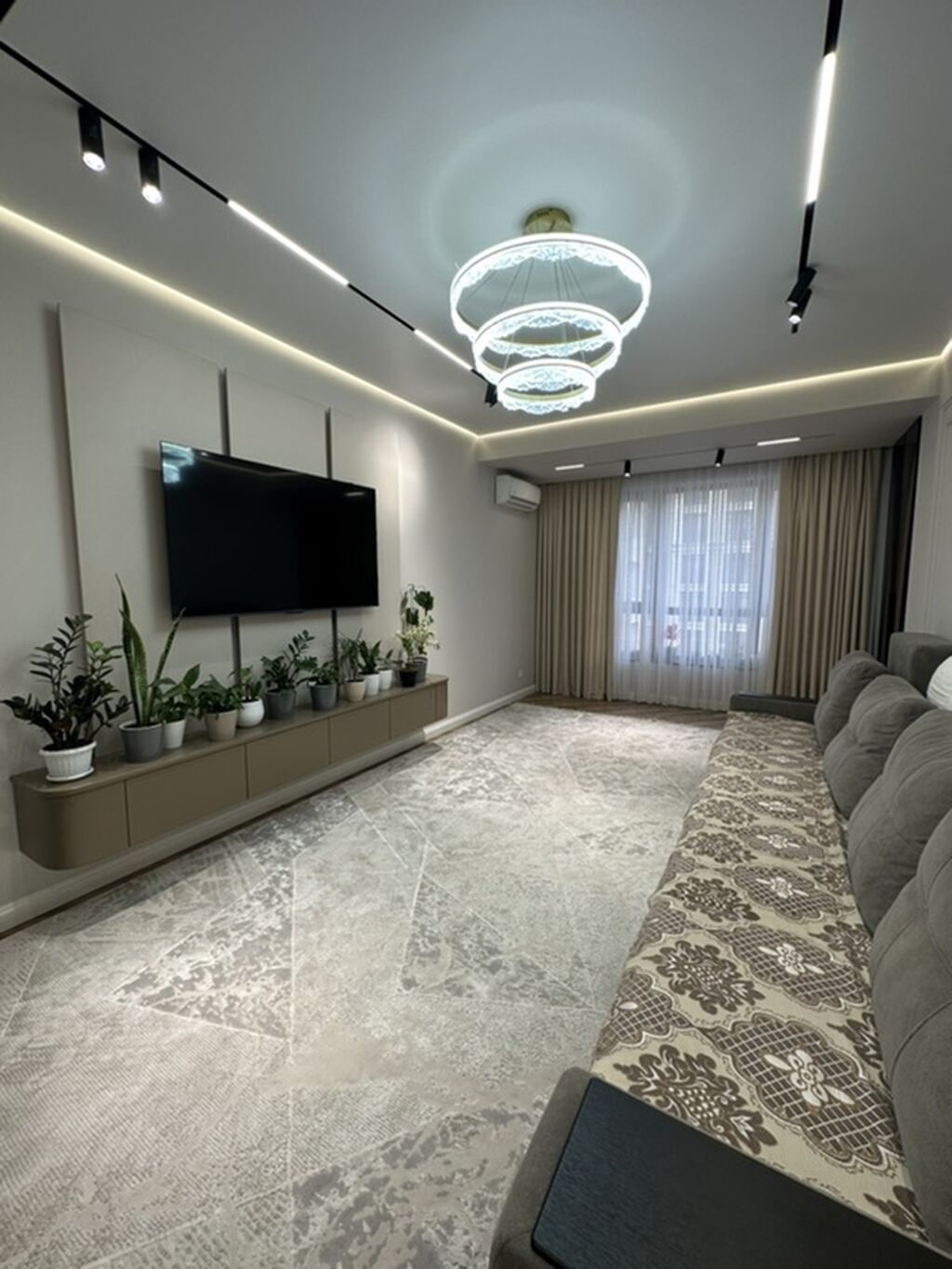 3 комнаты, 120 м², Элитка, 10 этаж, Дизайнерский ремонт: фото 1