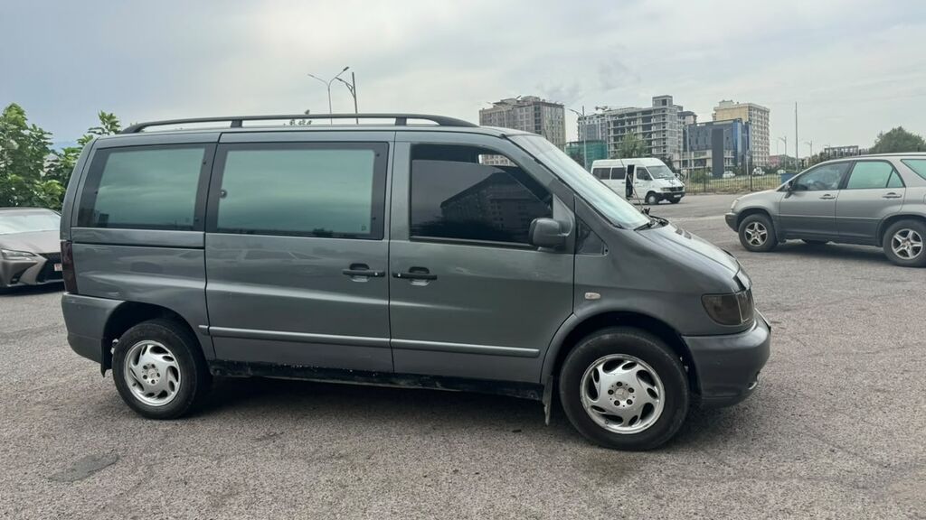 Mercedes-Benz Vito: 2003 г., 2.4 л, Автомат, Бензин, Минивэн: фото 3