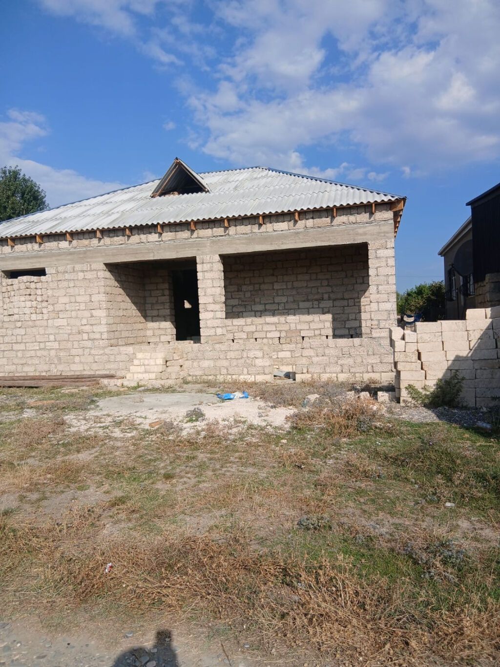 4 otaqlı, 99 kv. m, Kredit yoxdur, Təmirsiz