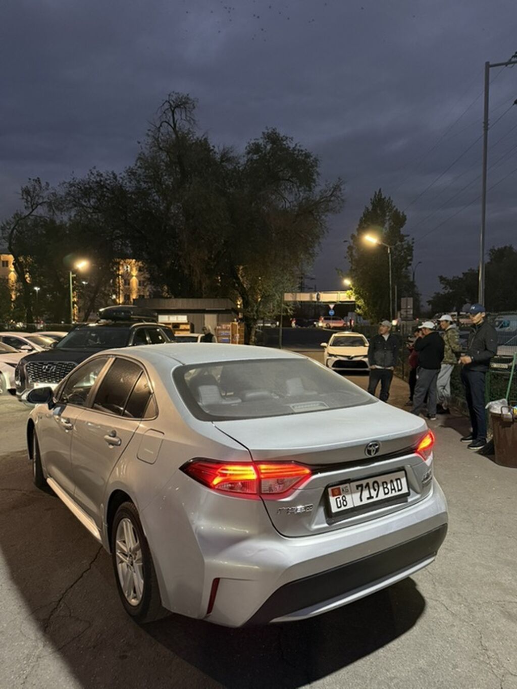 Toyota Corolla: 2020 г., 1.8 л, Вариатор, Гибрид, Седан: фото 4