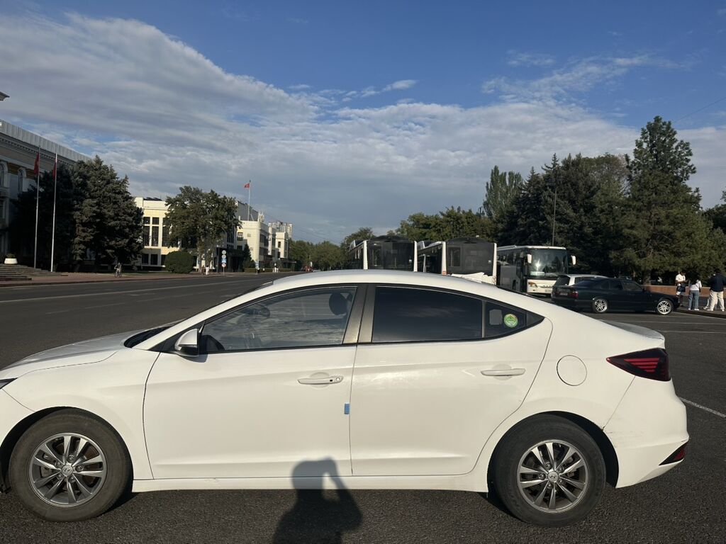 Hyundai Avante: 2019 г., 1.6 л, Автомат, Бензин, Седан: фото 2
