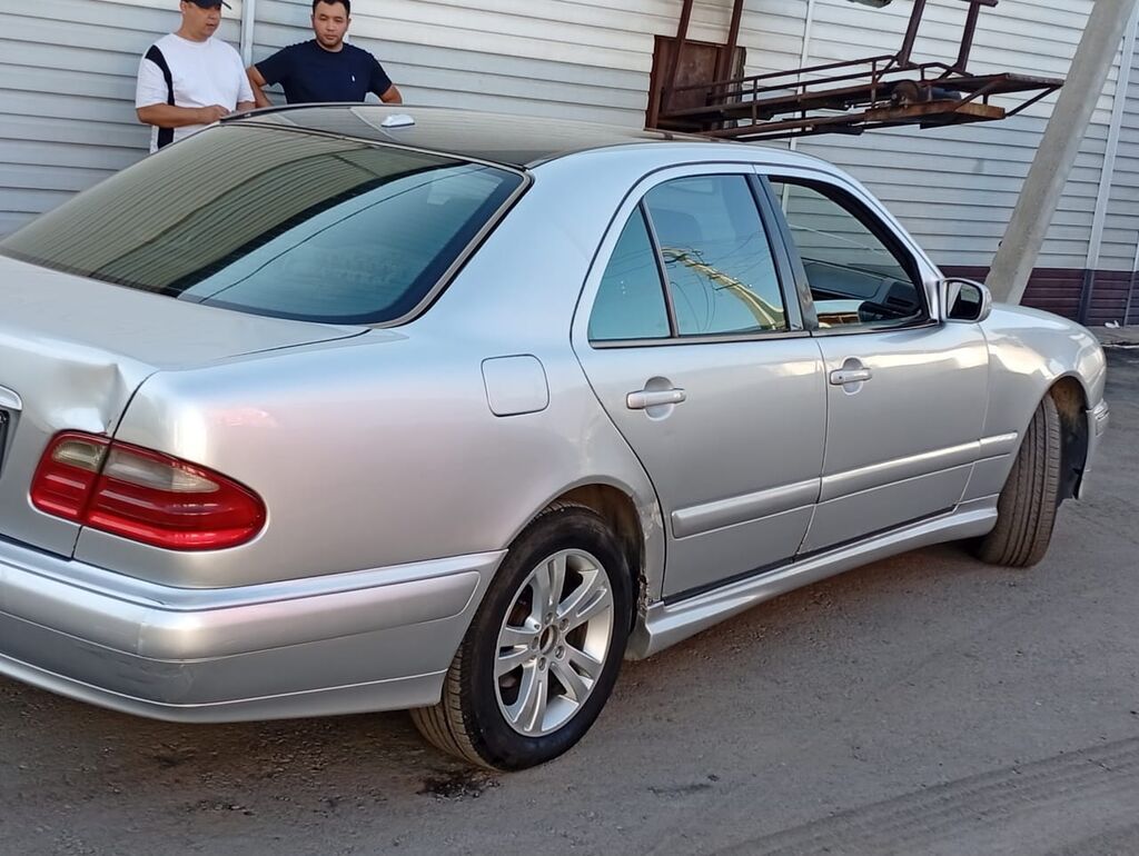 Mercedes-Benz E-Class: 1999 г., 3.2 л, Автомат, Бензин, Седан: фото 8