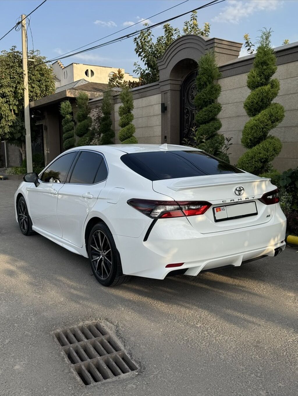 Toyota Camry: 2021 г., 2.5 л, Автомат, Бензин, Седан: фото 5