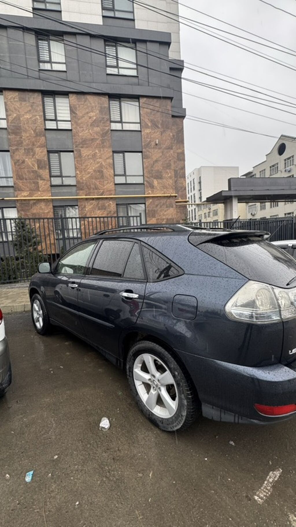 Lexus RX: 2004 г., 3.3 л, Автомат, Бензин, Кроссовер: фото 3