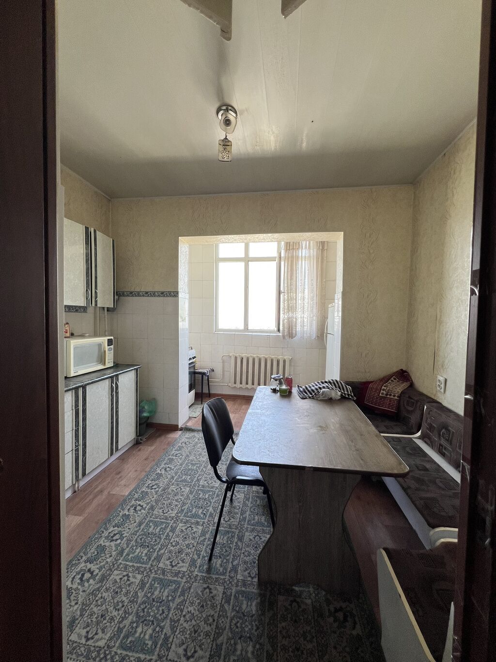 2 комнаты, 57 м², 12 мкр 106 серия, 9 этаж, Старый ремонт: фото 6