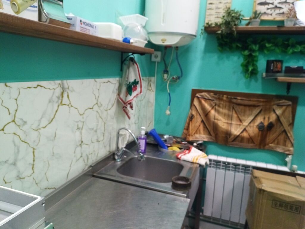 İcarəyə verilir ! Soyuducular və hər bir lazımı əşyaları var. Ünvan 8