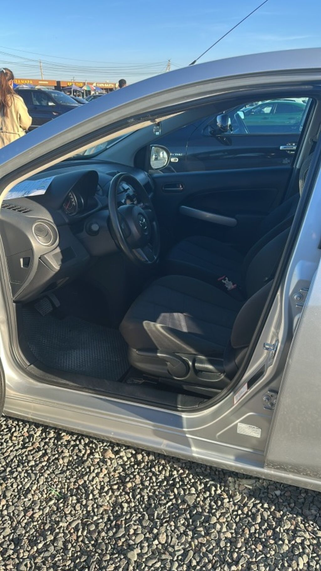 Mazda 2: 2013 г., 1.5 л, Автомат, Бензин, Хэтчбэк: фото 6