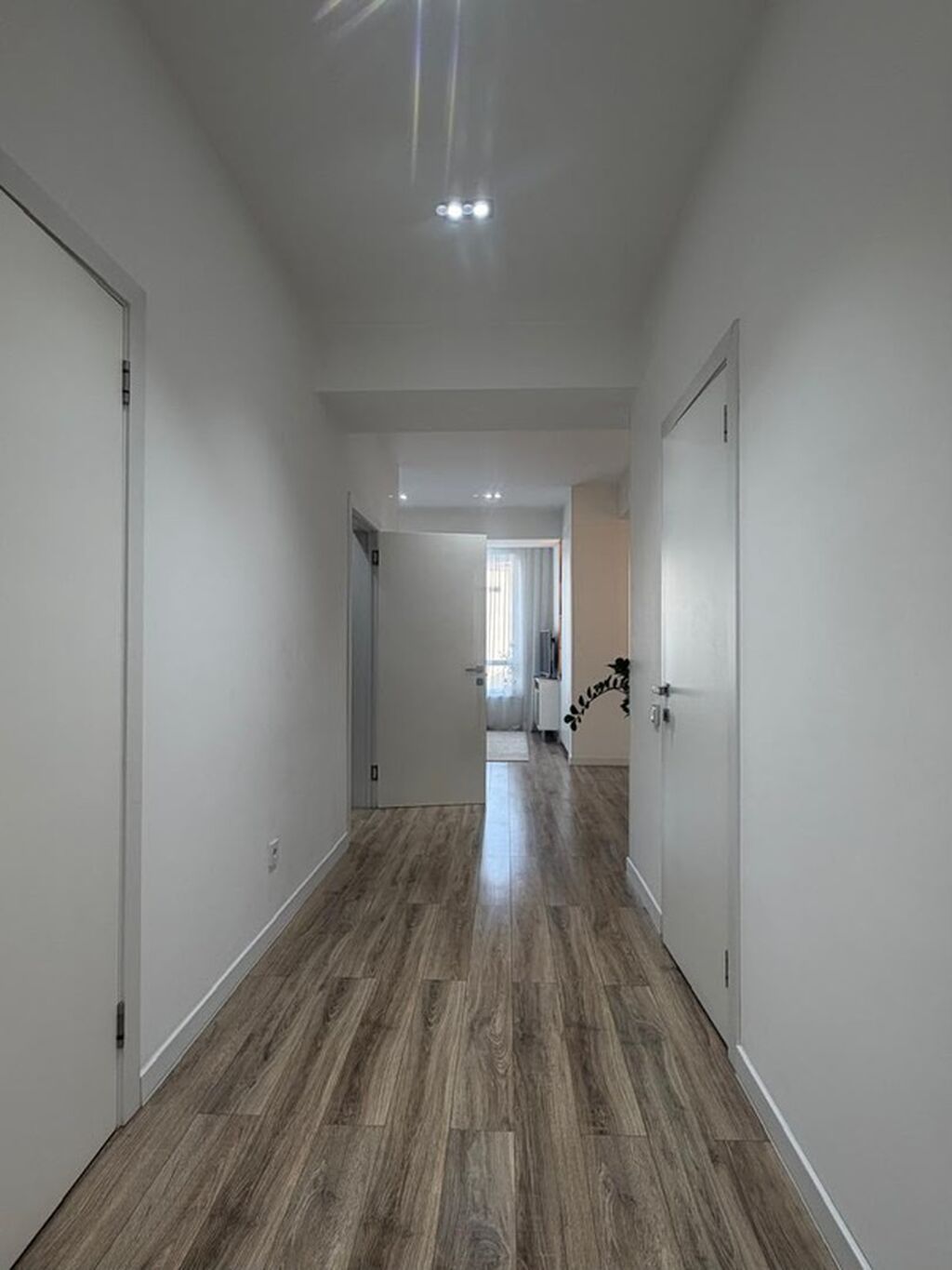Срочно сдается 3х комнатная студийная квартира 90 м2 этаж 4/12 1100$: фото 8