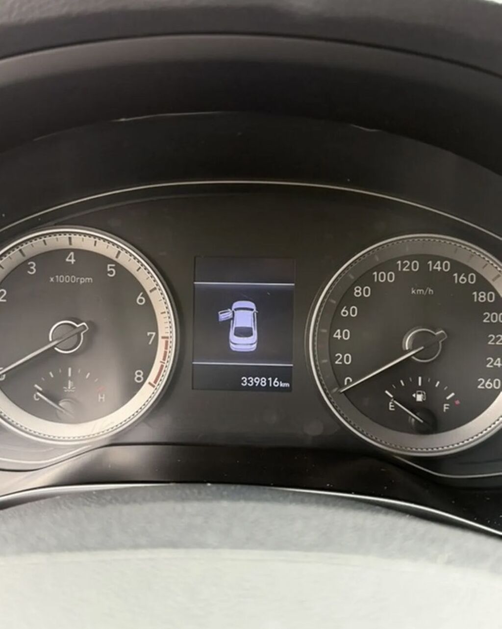 Hyundai Grandeur: 2017 г., 3 л, Автомат, Газ, Седан — фото 7