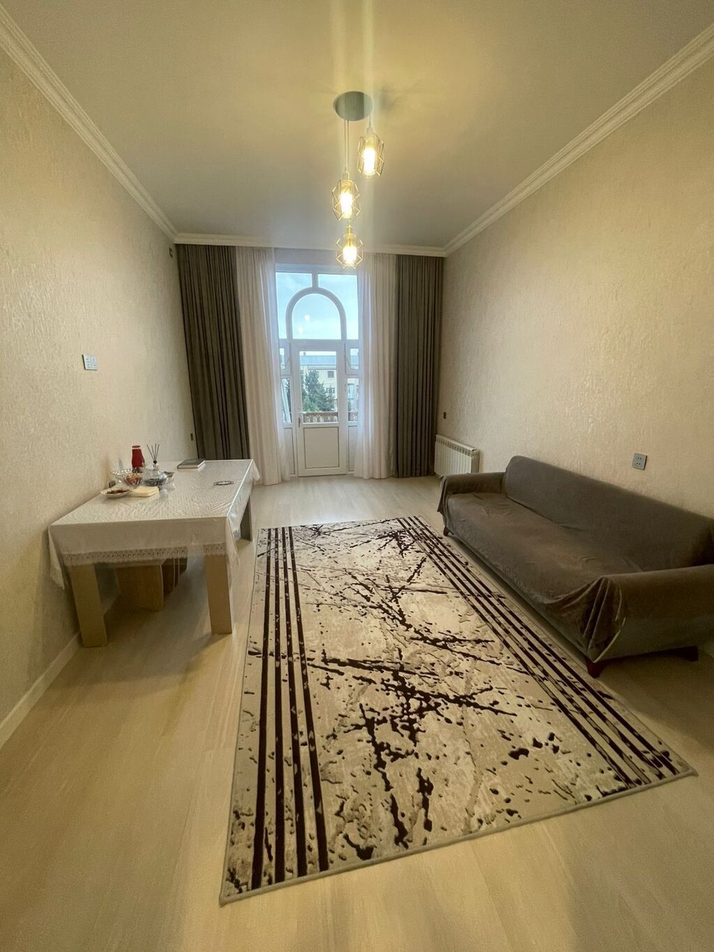Sumqayıt, 3 otaqlı, Köhnə tikili, 65 kv. m
