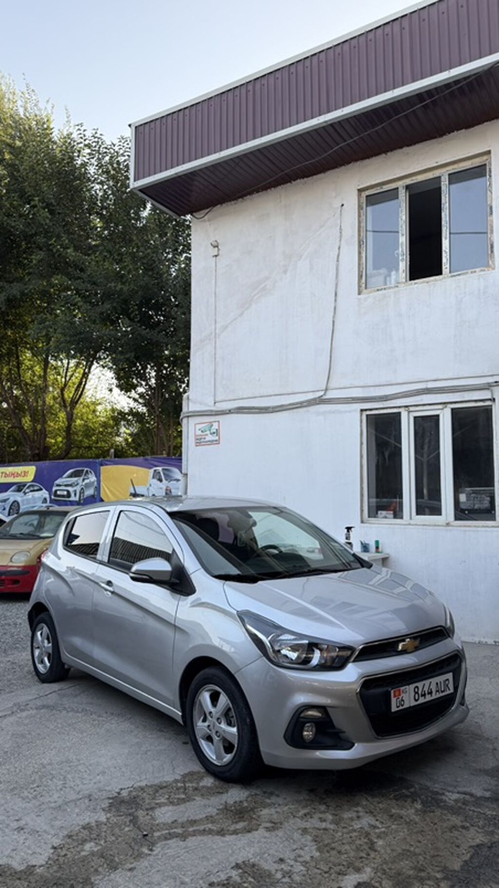Chevrolet Spark: 2017 г., 1 л, Автомат, Бензин, Хэтчбэк: фото 2