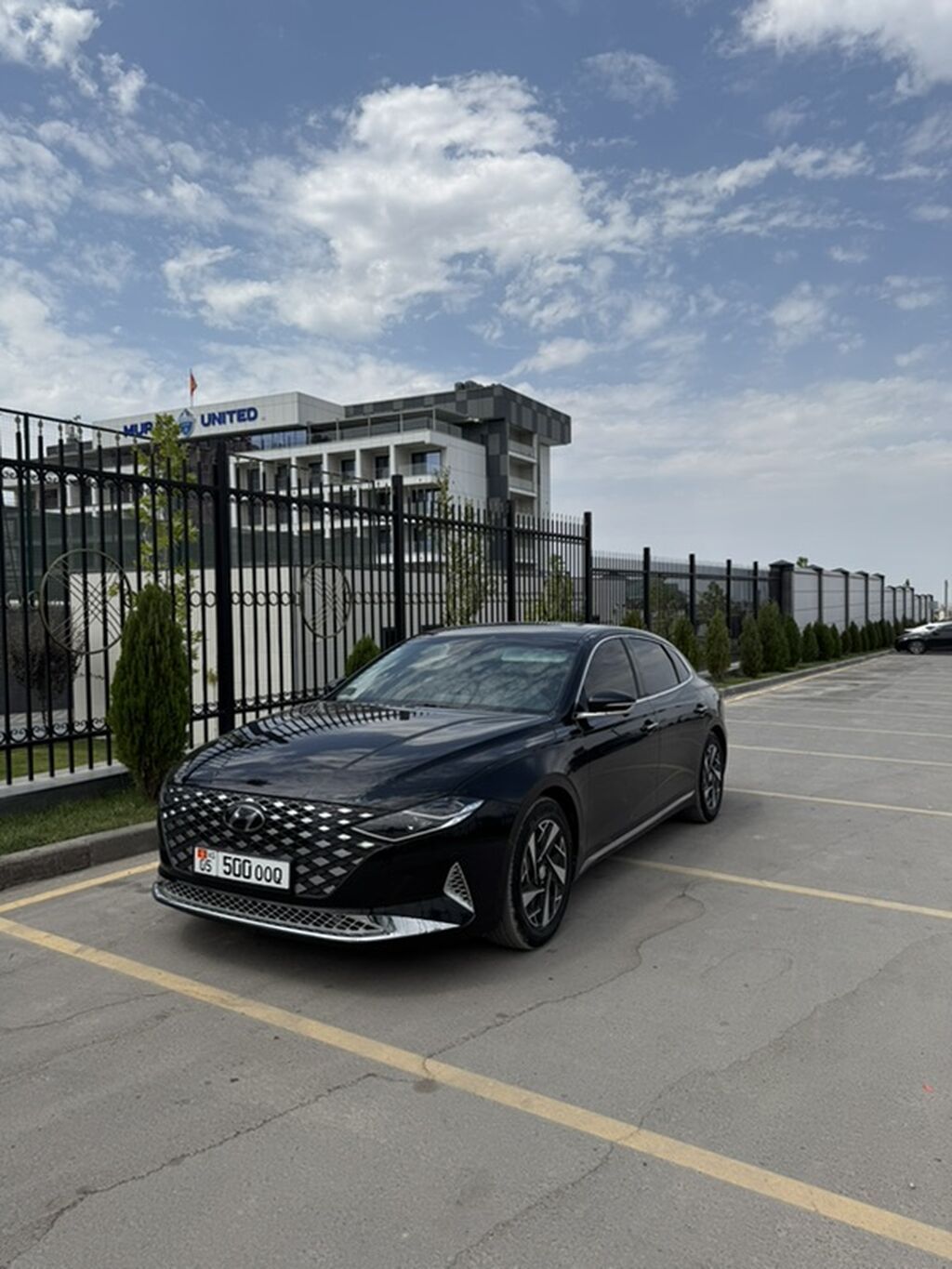 Hyundai Grandeur: 2020 г., 2.4 л, Автомат, Гибрид, Седан: фото 1